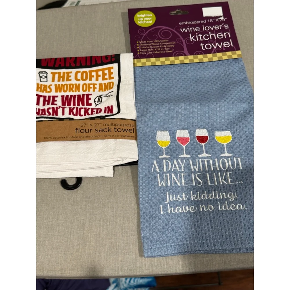 Set of 2 Chris's Stuff Kitchen Linens White Blue Wine Lover kitchen decor Towels